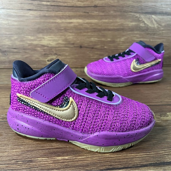 Nike Other - Lebron XX SE Purple Basketball Shoes ‘Young Heirs’ Girls Size 11C Sneakers